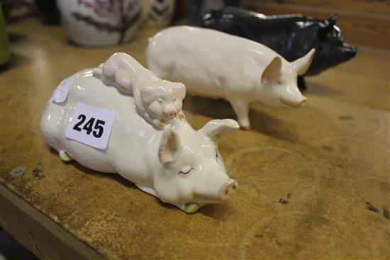 Doulton pig & 2 Beswick pigs